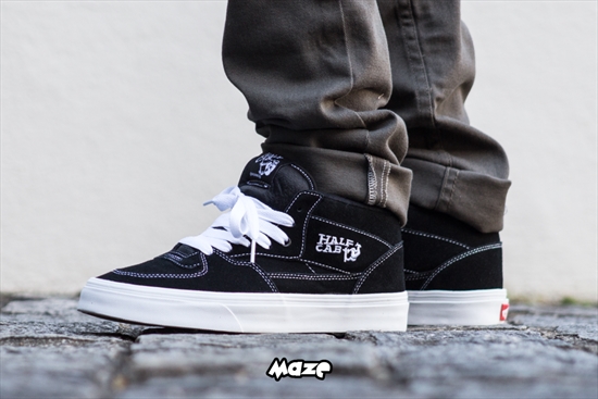 vans half cab preto